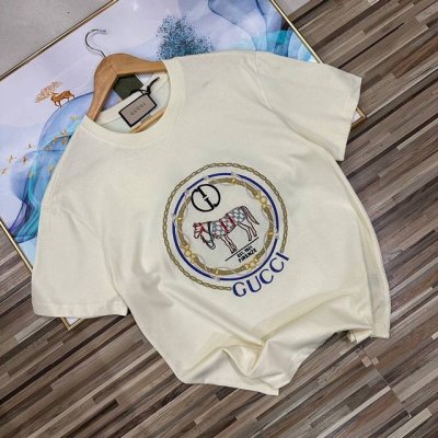 情侣款男女同款宽松版型男士短袖T恤万针刺绣Logo古驰短袖T恤 Gucci 古驰经典基础七彩刺绣互扣双G标马术刺绣男女情侣款短袖T恤 面料：定制原版280克32