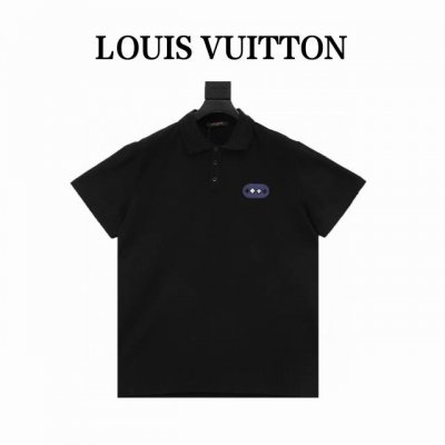 Louis Vuitton 路易威登 三花刺绣徽标短袖polo衫 原版品质，欢迎对比。 选用棉质珠地网眼布打造，衣领为双系统提花定织扁机制成，有弹性，不变形，衣