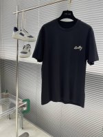 Bally 标识刺绣细节全棉短袖T恤 订织全棉面料质感好 面料舒适亲肤 尺码:S-Xxl s码衣长66 胸围100 肩宽43 m码衣长67 胸围104 肩宽45