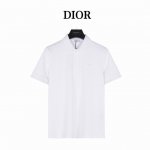 Dior 迪奥 刺绣字母签名短袖polo衫 原版品质，欢迎对比。纯棉珠地棉面料经典款polo衫，经典爆款系列，图案装饰让商务休闲风增添了俏皮的色彩，整体高级简单
