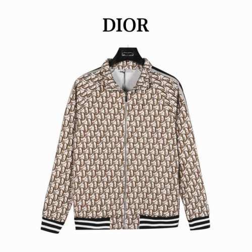 dior 迪奥 满印提花侧边织带套装外套 米黄色 灵感源自八十年代复古，客供定制的480克提花材质，摸着面料质感肉实，肌里感清晰可见，有净重感，全身极致简约设计