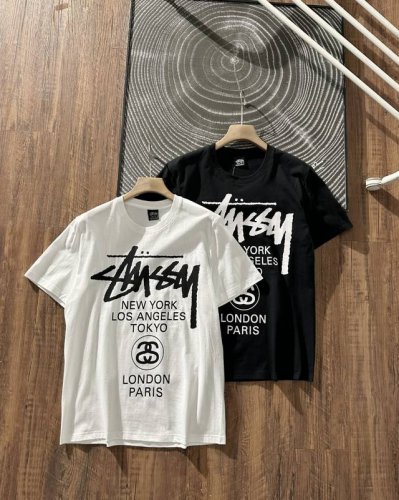 Stussy Ss24 世界巡游系列 Logo印花图案圆领套头短袖T恤 男女同款 辅料：原版拆解开发，一比一定制的小标，领标，水洗，吊牌等等。 精选面料：原版一
