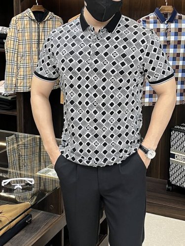 主推 D&G 2025Ss蛇年新款迪奥翻领精品短袖T恤 官网同步 高端品质三D印花款 定制顶级丝光棉面料 顶级大厂1:1制作 时尚大牌重工艺Logo设计 手感柔