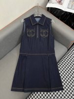 chane* 25Ss新款翻领无袖连衣裙 双C车线装饰 颜色显高级 简约气质 单色三码Smla807