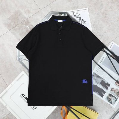 上新 纯原臻品 顶级复刻 Burberry 巴宝莉 经典款下摆蓝色小标战马刺绣翻领Polo衫休闲短袖T恤 款号：0004 颜色：黑色 白色 购入原版开模打造，全