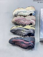 新百伦New Balance 1000 系列低帮复古老爹风休闲运动跑步鞋 new Balance 在不同配色上其鞋面材质呈现不同感觉 无论是运动风抑或是高级质感