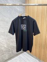 p200Give/纪梵希 2025年春夏新品上新 三标齐全 纯棉圆领短袖T恤 好货不用过多介绍 看细节 专柜码数：S-Xxxl 175/140建议L