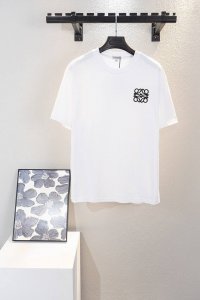 最高版本 款号K459 Loewe罗意威经典刺绣小标短袖T恤 布料采用32支270G双砂纯棉质量超级好 此款胸口精美Logo刺绣，真的是Loewe很精致 大道至