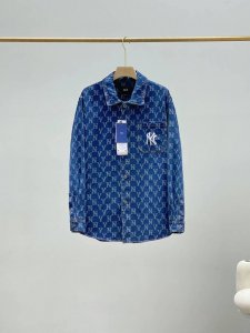 mlb官方 男女牛仔复古老花衬衫提花休闲外套明星同款春夏季 经典Ny老花满印图案，众多网红上身推荐氛围感十足，细节到位，版型超正。 衣橱必备百搭！ 颜色： 蓝色