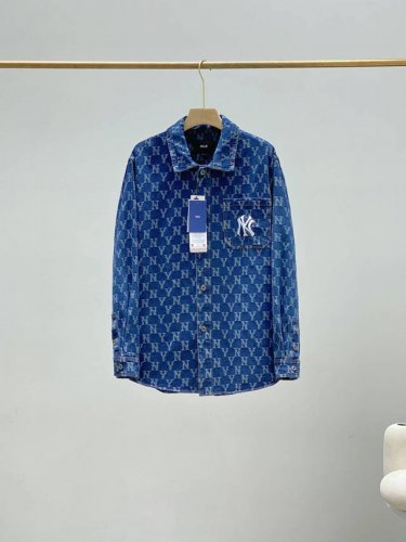mlb官方 男女牛仔复古老花衬衫提花休闲外套明星同款春夏季 经典Ny老花满印图案，众多网红上身推荐氛围感十足，细节到位，版型超正。 衣橱必备百搭！ 颜色： 蓝色