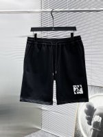 芬迪 Fendi 2025夏季新款 短裤 休闲裤，高端版本！专柜定制面料 透气舒适度高，细节无可挑剔，品牌元素设计理念，体现高品质。手感细腻柔软！呈现休闲裁剪，