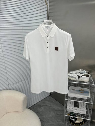 loewe罗意威 2025春夏新款男士翻领Polo衫短袖系列出货 简洁时尚百搭 高端品质 定制进口高定面料 穿着舒适 透气 档次高很有质感 简单大方得体 时尚不