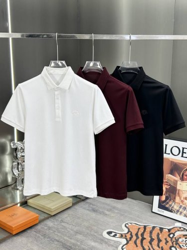 Dior 2025春夏新品发售！男士夏季商务休闲翻领polo短袖T恤，此款为顶级丝光珠地面料，透气舒适设计元素非常好看，每一处的细节都是相当的精致跟不俗，上身大