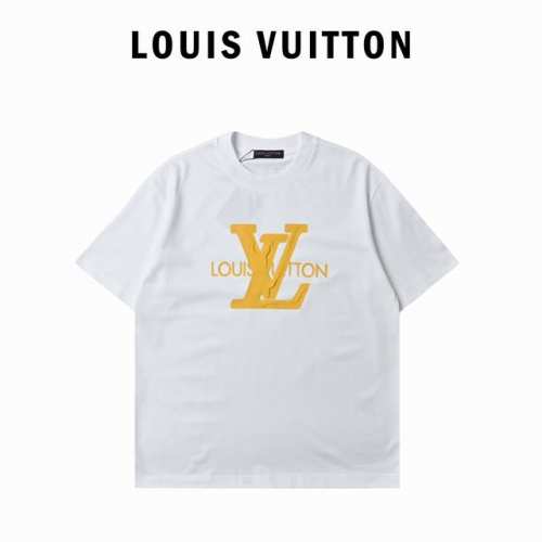 Louis Vuitton 路易威登 2025新款立体字母印花Logo情侣款短袖T恤 原版面料 数码直喷印花工艺 网红明星同款 高版本 高品质 面料采用320克