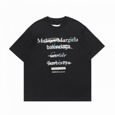 顶级复刻版本] 品名: Maison Margiela 马吉拉 新款涂鸦字母印花圆领短袖T恤 款号: 012 颜色：黑色 白色 尺码：S-Xl 面料: 280G