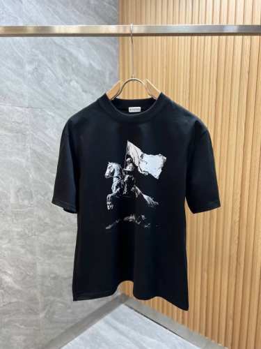 burberry 巴宝莉 2025春夏新品 三标齐全 圆领纯棉短袖T恤 好货不用过多介绍 看细节 专柜码数：M-Xxxl 175 140建议L ，