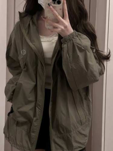 露露乐蒙Lululemon 顶级版本 防晒衣防风夹克外套情侣户外防风Upf防晒 定制面料具有出色的防护性，防水防晒，轻薄透气，适用于夏季跑步♀ 越野等各种户外运