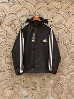 120 adidas阿迪达斯 三条杠高品质牛津布软壳冲锋衣双层夹克内里连帽可拆卸帽子抽绳防风插肩袖登山外套情侣款 color: 黑色 Size: M-Xl m