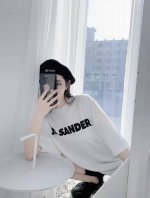 顶级最高版本 p80858# -Jil Sander 经典简约基础字母宽松高街重磅短袖T恤情侣款- 这款衣服就三个方面面料印花版型，制原版 G双纱重磅面料。懂货