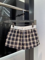 Celine 格子短裤 面料超级舒服 慵懒随意 怎么搭配都好看 休闲简单 上身显腿长 夏天必备单品 Sml