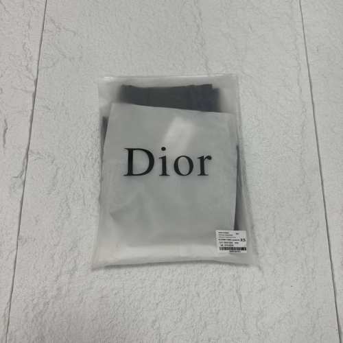 Dior 迪奥Ss24夏季新款 全身提花字母Logo 定制皮标休闲短裤 官网同步 男女同款 面料：原版一致面料， 顶级复刻 辅料：三标齐全，开模定制 随意对比