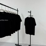 63# Calvin Klein Ck 经典Logo 黑白印花工艺短袖T恤 260克32支纯棉双纱 配镭射标 -不上过多吹牛的文案 直接上图上细节 懂行的老板直