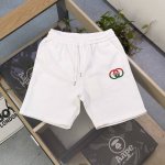 2025新款Gucci古驰刺绣Logo整版提花休闲情侣针织短裤五分裤，时尚与经典的完美融合，百搭不挑人，轻松适配各种风格。精致双 G 标志，红绿色彩点缀，低调中