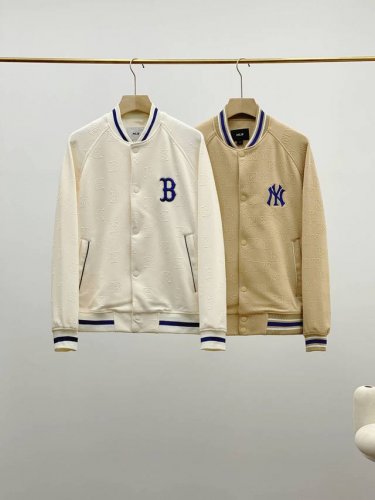 mlb官方 张凌赫明星同款男女情侣老花刺绣棒球服外套24春季新款 面料定制定染，辅料均为开模定制，完美还原。 以老花系列，筒单大方，舒适百搭，现货开炸 尺码：X