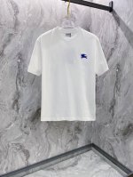 巴宝莉 2025夏装新款男女同款短袖T恤，！定制专属纯棉面料，定制原版工艺螺纹，胸前重工字母Logo工艺设计！简约大方，从容百搭，档次极高，完美融入时尚还有风情