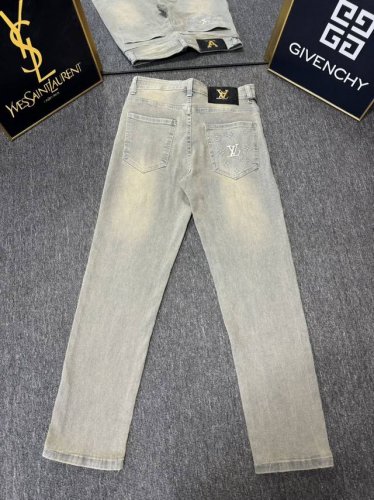 oc-693 Louis Vuitton 路易威登 Lv水洗高级蓝渐变老花Logo牛仔裤 原色酵母水洗工艺 精选重磅丹宁牛仔面料 纯棉 舒适亲肤 原版五金辅料配
