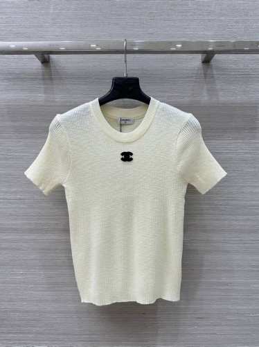 家首发高端原单品质！Coco女孩，25早春度假新品，多巴胺配色针织短袖上衣！封神单品！全定制定染纱线！撞色边修身版型万能百搭上身超显瘦！单穿做内搭搭配都超级好看