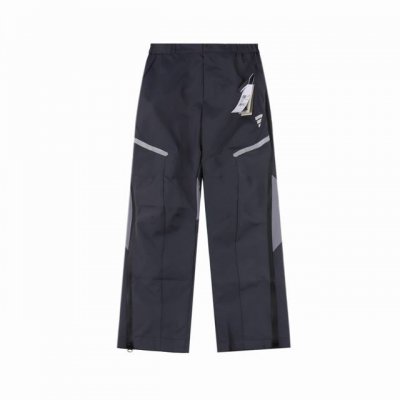Adidas 阿迪达斯 24Fw Fos反光线条冲锋长裤 Gali 李佳隆，各路主理人上身同款，机能风冲锋裤长裤，Fos先锋运动系列反光长裤，沉稳中透着犀利，版