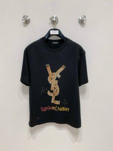 市场有仿版认准工艺和面料 25Ss圣罗家纯棉最新面料 最高版本 胸前字母标识涂鸦工艺经典标识图案Logo时尚简约潮流短袖，最顶级的品质专柜原单短袖，顶级制作工艺