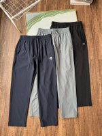 迪桑特夏季梭织直筒长裤，是时尚与功能的完美结合。其采用先进的梭织速干面料，打破传统束缚，柔软顺滑有弹力，亲肤舒适且透气，面料垂感十足，修身不起褶。 裤子设计亮点