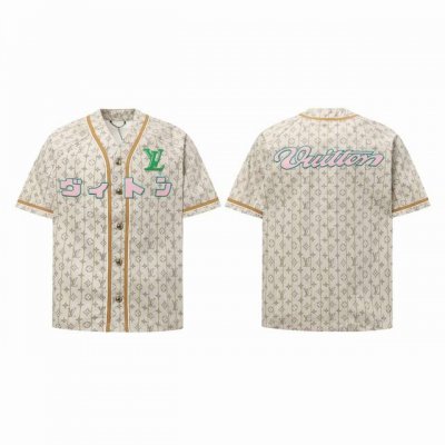 顶级版本 louis Vuitton Fw25路易威登春夏款走秀联名男女同款短袖徽章绿色字母棒球衣牛仔短袖衬衫 火爆了牛仔系列 逼格感满满的老花 男女轻松上身的