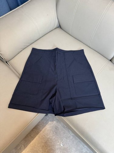 Gucci 古驰X北面Tnf联名合作款系列短裤 - Gucci是意大利时装奢侈品牌，由古驰奥 古驰于1921年在意大利佛罗伦萨创办，中文译作古驰。 - Gucc