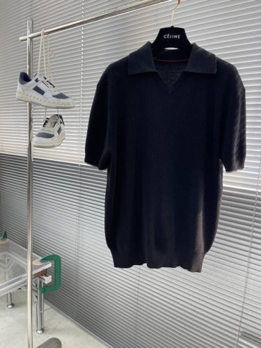 z Zegn 25Ss新款镂空Polo 衫，这款采用Premium棉质面料制成，优雅隽永，经久耐穿，彰显考究休闲服饰魅力。Polo式开领为经典短袖廓形增添闲适气