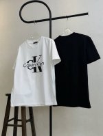 款号Xb77 ck大标字母横向印花圆领短袖 黑白双色 情侣同款 全套包装 三标齐全 区别市场通货 随意对比 纯棉280克高克重32支双纱 不起球 不褪色 舒适透