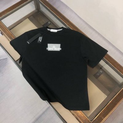 官网同步上新 Stone 石头宽松版型原版同步 全棉T恤 经过预洗 防止出现变形缩水 喷绘印制，多层板印，每处细节都是精准的原版复刻 字母Logo是铜制凹版印刷