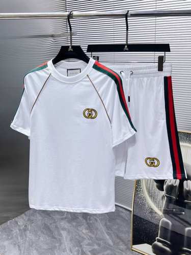 裤子 T恤 古奇 Gucci 2025Ss夏季新款 休闲 短袖 短裤裤 套装，高端版本！专柜定制面料 透气舒适度高，细节无可挑剔，品牌元素设计理念，体现高品质。