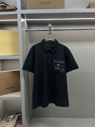 prada 普拉达 口袋三角标新款polo衫 原版面料 官方同款 采用210克纯棉珠地面料 定制 同缸染面料 手感非常舒服爽滑 版型挺阔有型 一线品牌代工厂p出