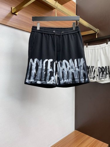 dg 手绘定制标 春夏新款休闲短裤 舒适度极好 手触感强烈。辨识度极高 定制100%进口毛圈纯棉面料 色泽清新 做工精细 码数 S 3Xl