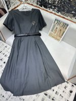dio* 25Ss新款圆领短袖连衣裙 Cd徽章装饰 搭配皮带 高端大气 气质款 单色三码 Sml