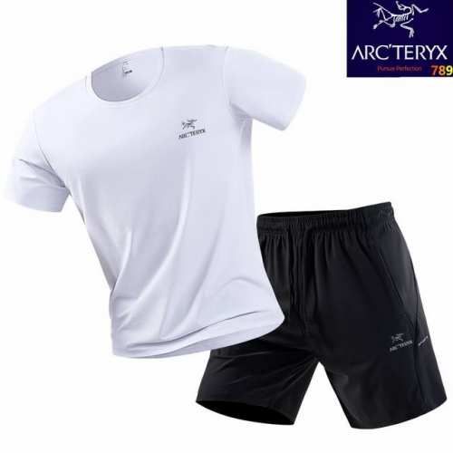 arc’Teryx始祖鸟 独家实拍上新夏季新款高品质薄款冰丝套装短袖短裤速干套装透气运动套装爆款T恤，本季主打，货源充足，放心主推，高端品质，经典设计，做工出色