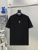 Lv路易威登25Ss新款短袖 最高版本重工艺印花经典Logo图案 高标准定制 上身非常有型 客供进口高档280克纯棉面料质感非常细腻 细节工艺精湛考究 塑造性极