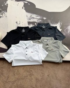 上新 Fila 斐乐经典刺绣Logot恤Polo衫 采用导热的十字编织冰丝凉感面料， 面料与肌肤形成汽热循环多孔纤维， 可快速散热透气、不闷汗 出汗不黏身 柔软