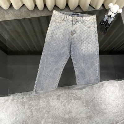 Louis Vuitton & 路易威登 Lv 24Ss新款渐变满印修身牛仔裤- 进口原版水洗弹力面料 原版五金辅料装Logo，版型修身超正 档次极高 定制纽扣
