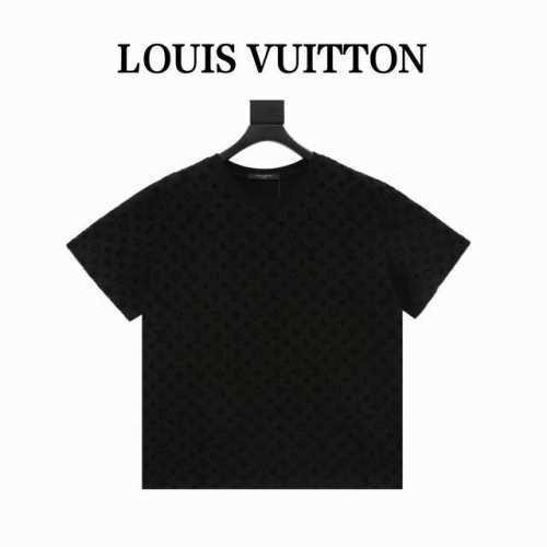 Louisvuitton 路易威登 提花植绒情侣装短袖T恤 男女同款 此款采用80支双精长域据双龙头大提花机，非常非常立体的提花结构，130%的纯棉，中间夹杂了