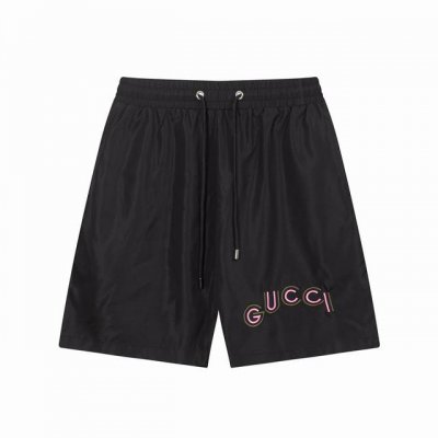 古驰 Gucci 2025夏季新款时尚沙滩裤短裤带内网！官网同步 原版1-1复刻，经典Logo. 精选优质聚酯纤维面料、手感细腻，夏季必备单品、上身效果超帅气！