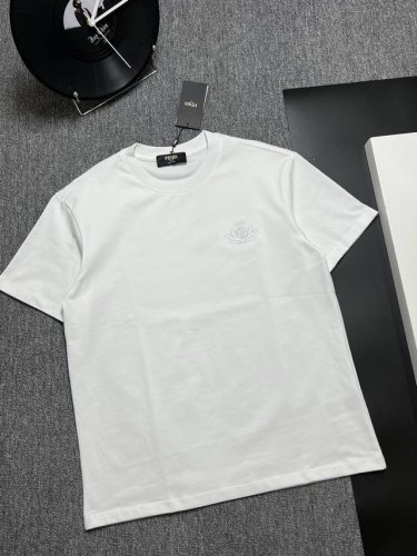 Fendi 25S夏款 颜色 黑色 白色 尺码 S M L Xl 前绣花 280G精梳紧密棉 高品质 男女同款